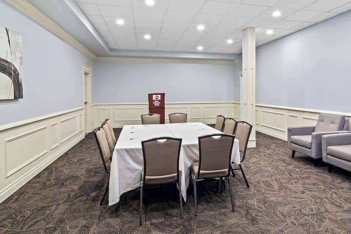 Meeting facility